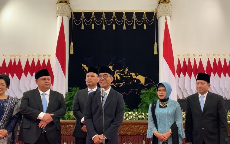 Mendikti Saintek Brian Yuliarto menginginkan agar tidak ada mahasiswa yang tak bisa kuliah karena alasan ekonomi.