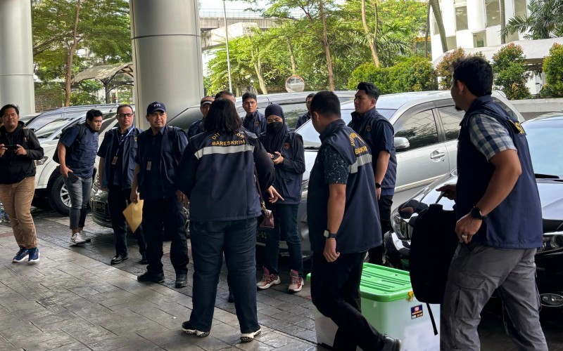 Hutama Karya buka suara terkait penggeledahan yang dilakukan polisi di Gedung HK Tower di MT Haryono, Cawang, Jakarta Timur.