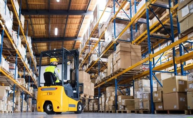 SMIL Siapkan Belanja Modal Rp200 Miliar Tambah 1.000 Forklift Listrik (Foto: dok SMIL)