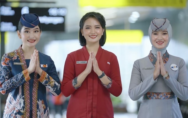 PT Reska Multi Usaha alias KAI Service membuka lowongan kerja untuk posisi pramugara dan pramugari khusus Lebaran 2025. (Foto: Dok. KAI Services)