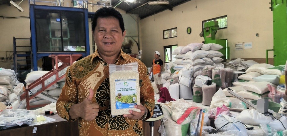 Petani Beras Terima Bantuan BI untuk Tingkatkan Produktivitas (FOTO:Dok Dinar)