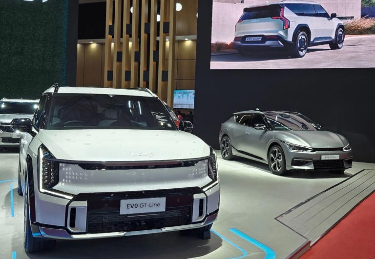 Perusahaan otomotif Korea Selatan Kia Corp menurunkan target penjualan mobil listrik sebesar 20 persen di 2030. (foto: MNC Media)