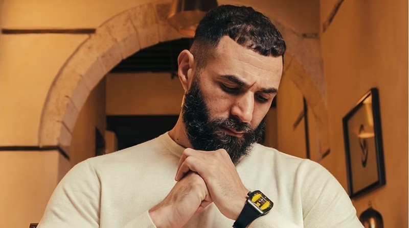 Al Ittihad FC kolaborasi dengan merek arloji mewah B360 Watches meluncurkan jam tangan edisi khusus 97 tahun sejarah klub. (foto: Al Ittihad FC )