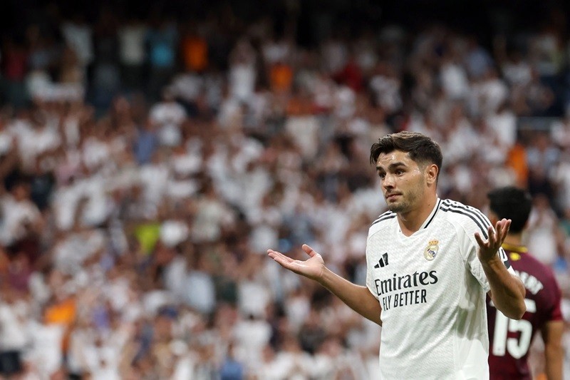 Brahim Diaz daftarkan selebrasi tangan terbuka sebagai merek dagang, lindungi penggunaannya dalam bisnis dan iklan tanpa izin. (foto: Yahoo Finance)
