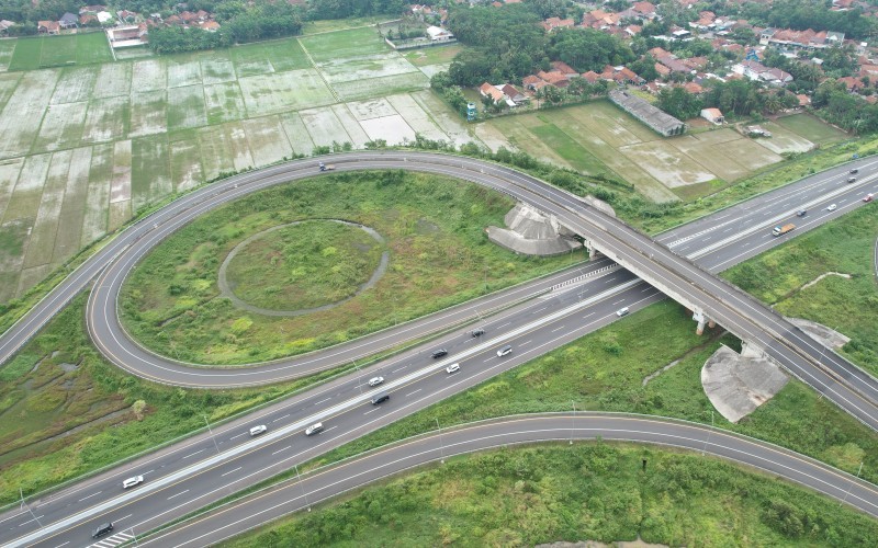 Waskita Toll Road menerapkan diskon tarif Tol Pemalang-Batang dan Tol Kayuagung-Palembang sebesar 20 persen selama mudik dan arus balik Lebaran 2025.