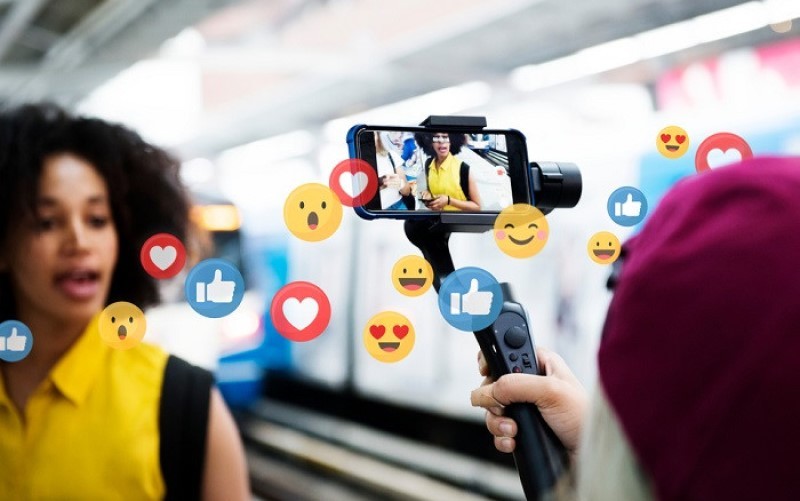 Otoritas Jasa Keuangan (OJK) menyoroti maraknya pemengaruh alias influencer finansial seiring berkembangnya media sosial. (Foto: MNC Media)