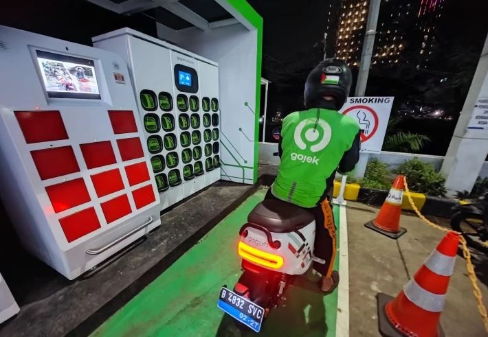 GOTO Ngebut Pakai EV, Armada Kendaraan Listrik Gojek Naik 300 Persen (Foto: MNC Media)