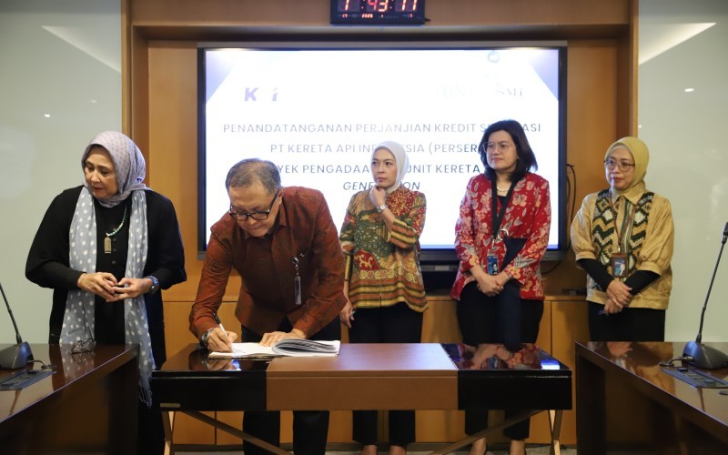 KAI akan melakukan pengadaan 612 unit kereta stainless steel new generation.