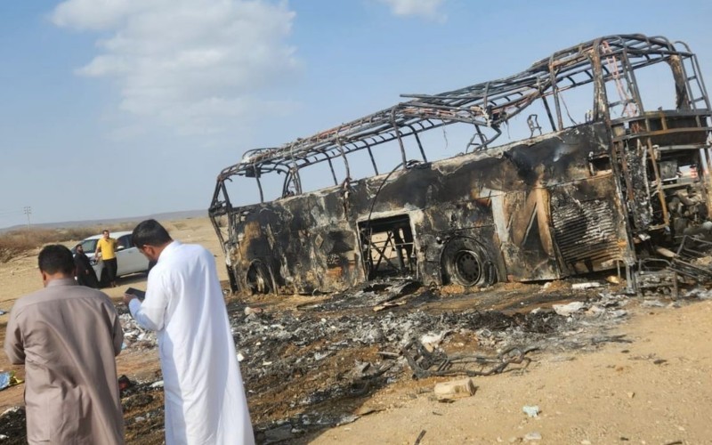 Bus yang membawa jamaah umrah asal Indonesia mengalami kecelakaan di Wadi Qudeid (Madinah-Mecca Road), Arab Saudi, Kamis (21/3/2025).