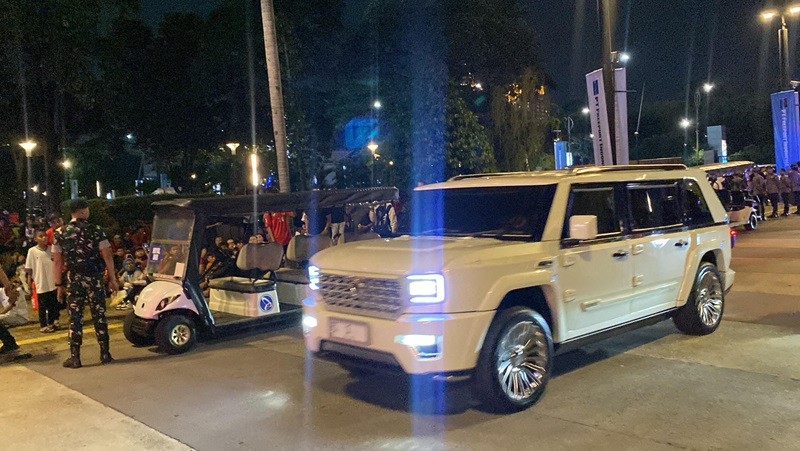 Nonton Langsung Laga Indonesia vs Bahrain, Prabowo ke GBK Naik Maung (foto danandaya)