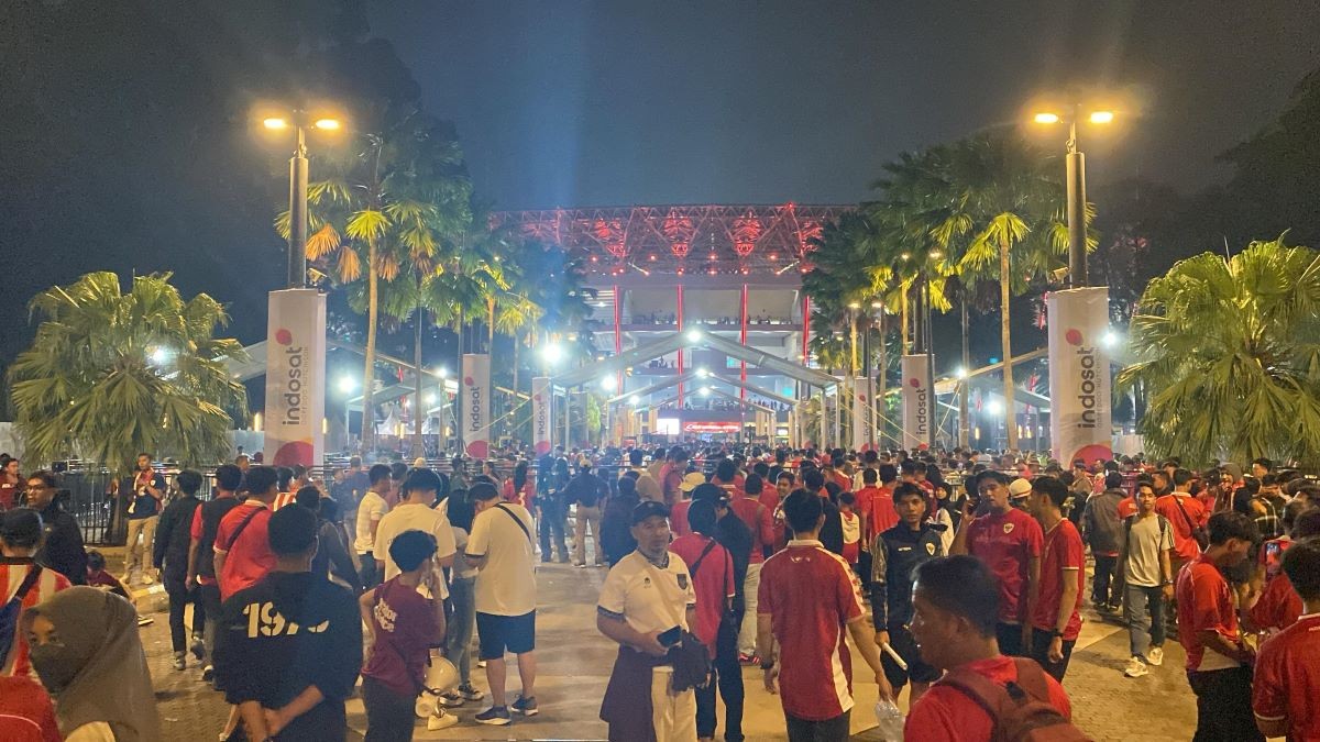 Ribuan Supporter Padati GBK, Siap Dukung Timnas Indonesia Lawan Bahrain. (Foto: MNC Media)