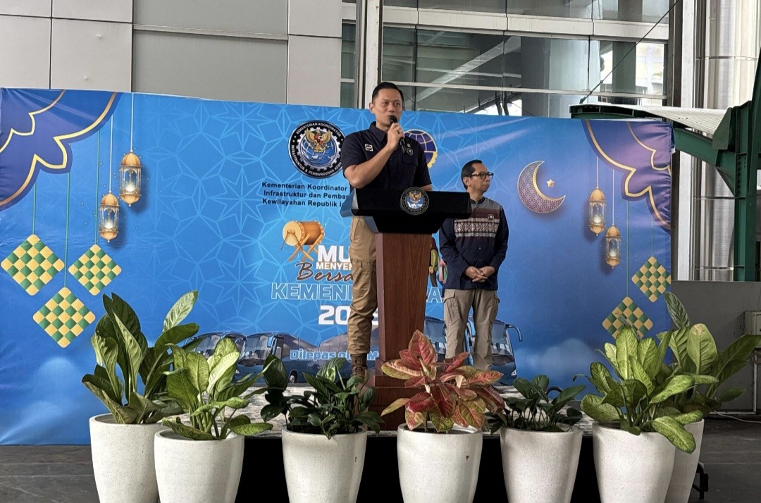 AHY Pastikan Pemerintah Pantau Terus Kondisi Lalu Lintas di Jalur Mudik (FOTO:MNC Media)