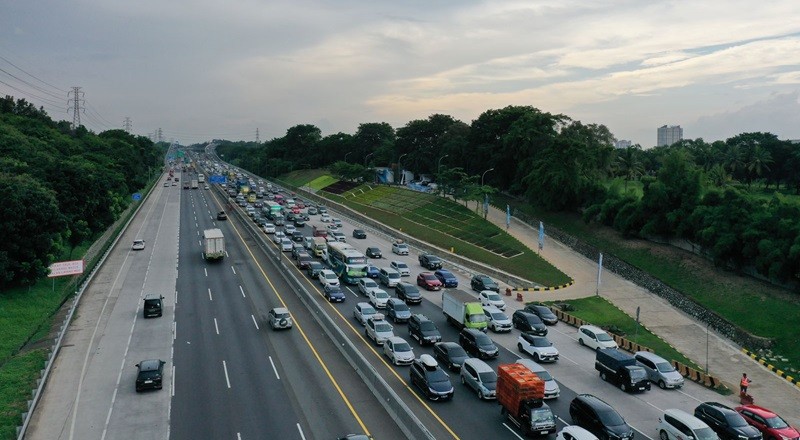Volume Lalu Lintas di Tol Jabodetabek dan Jawa Barat Meningkat saat Arus Balik Lebaran (FOTO:MNC Media)