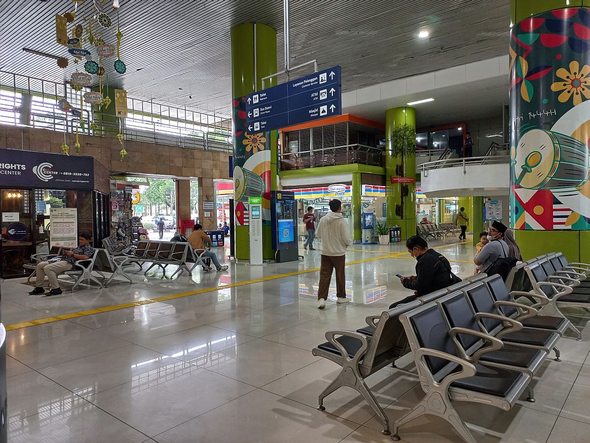 Simak Daftar Tarif Parkir Stasiun Gambir 2025. (Foto: MNC Media)