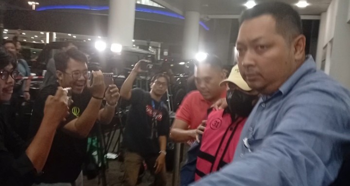 Kejagung tetapkan 3 hakim sebagai tersangka suap vonis lepas kasus CPO, total dugaan gratifikasi capai Rp15,5 miliar. (foto: Refi/IMG)
