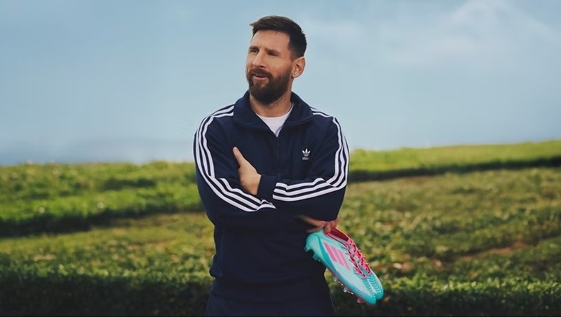 Adidas meluncurkan sepatu sepak bola F50 edisi spesial Lionel Messi bernama 'La Vida Tropical'. Sepatu ini dibanderol dengan harga USD260. (foto: Adidas)