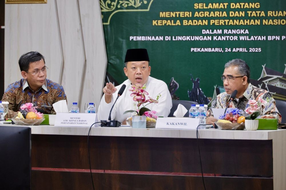 Temui BPN Riau, Nusron Wahid Soroti Penataan HGU dan Penetapan Kawasan Hutan. Foto: dok. ATR/BPN.