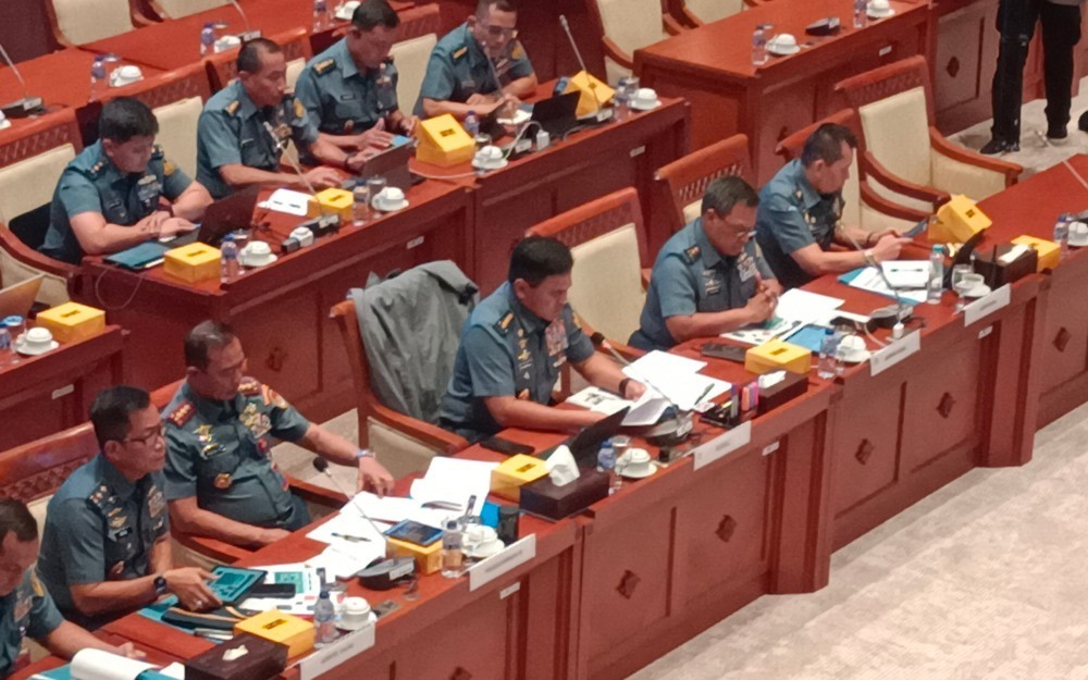 Kasal) Laksamana TNI Muhammad Ali saat rapat bersama Komisi I DPR, di Gedung Nusantara I (Foto: Felldy Utama/iNews Media Group)