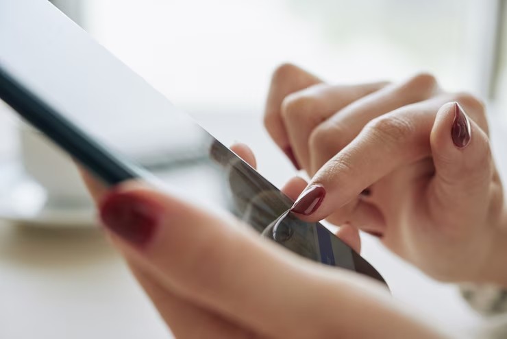 Apa Arti Top Up? Simak Pengertian dan Contohnya. (Foto: Freepik)