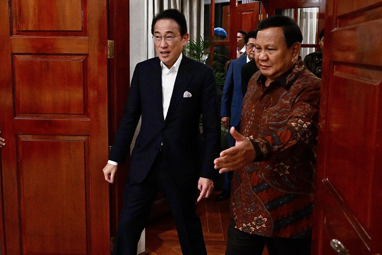 Prabowo dan Mantan PM Jepang Bahas AZEC, Proyek PLTP Rp8,24 Triliun Siap Diteken. (Foto Istimewa)