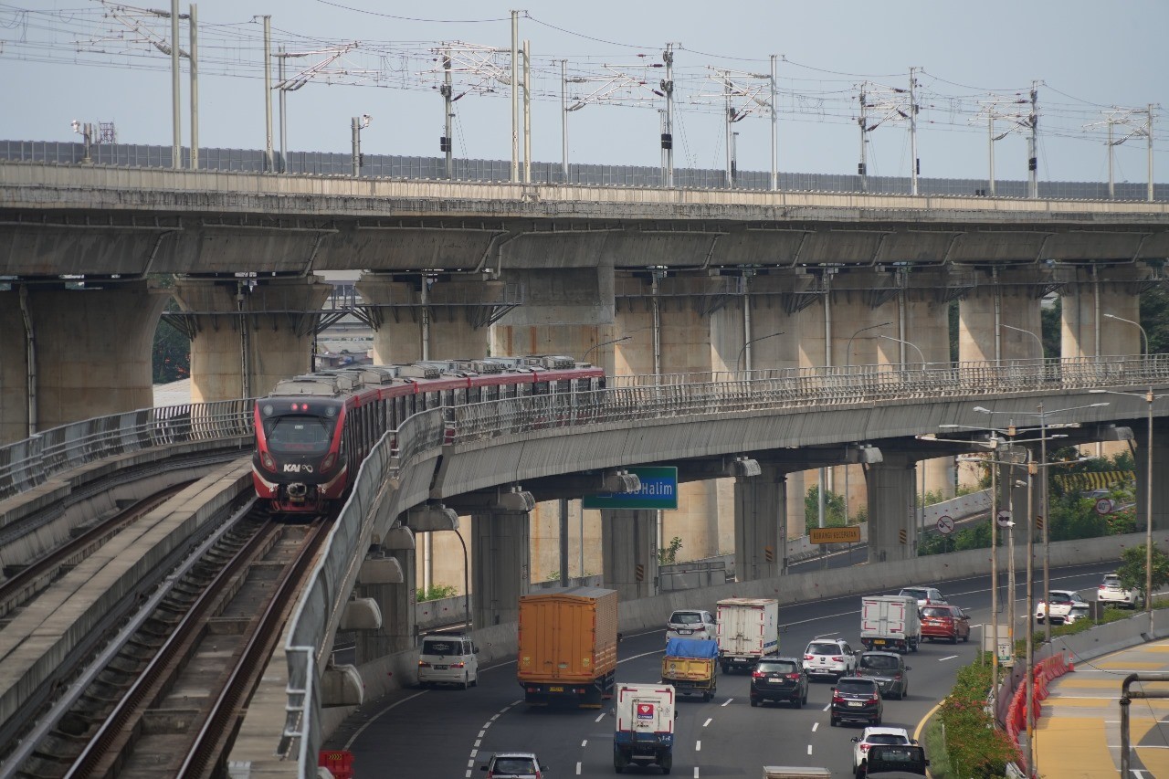 1.080 Perjalanan LRT Jabodebek Tersedia Selama Libur Panjang Waisak 2025. (Foto Istimewa)