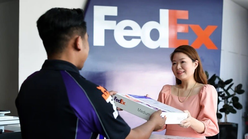 FedEx ditujuk Amazon untuk menangani sebagian pengiriman paket berukuran besar miliknya. Penunjukkan ini membuat saham FedEx melonjak. (FotoL FedEx)