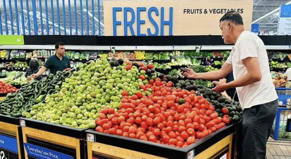 Walmart AS Bakal Naikkan Harga Bulan Ini (Laman BBC)