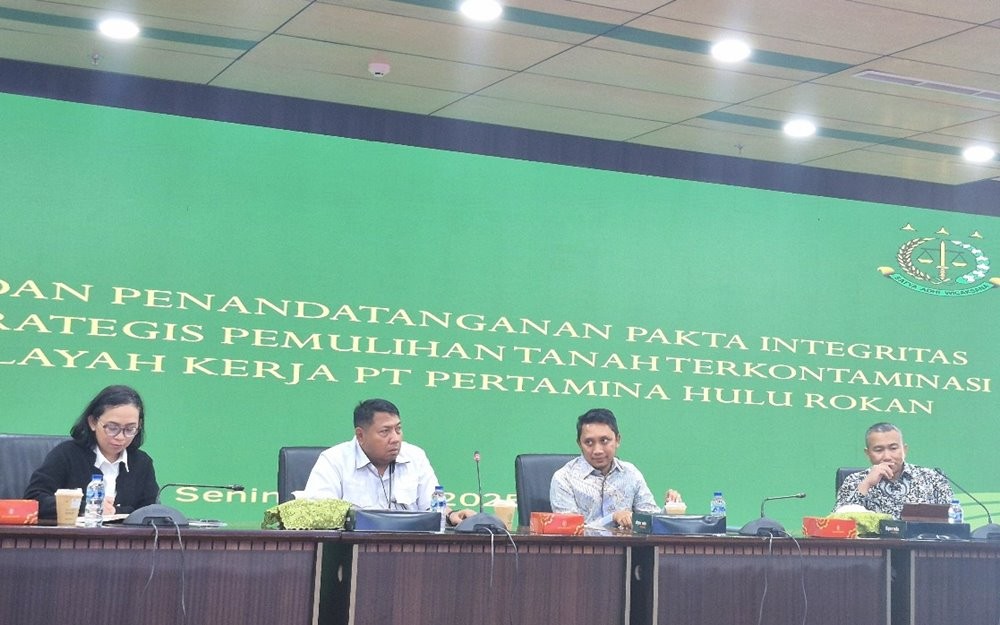 Jamintel Kejagung mendampingi Pertamina Hulu Rokan atau PHR dalam penyelesaian kegiatan pemulihan tanah yang terkontaminasi minyak.