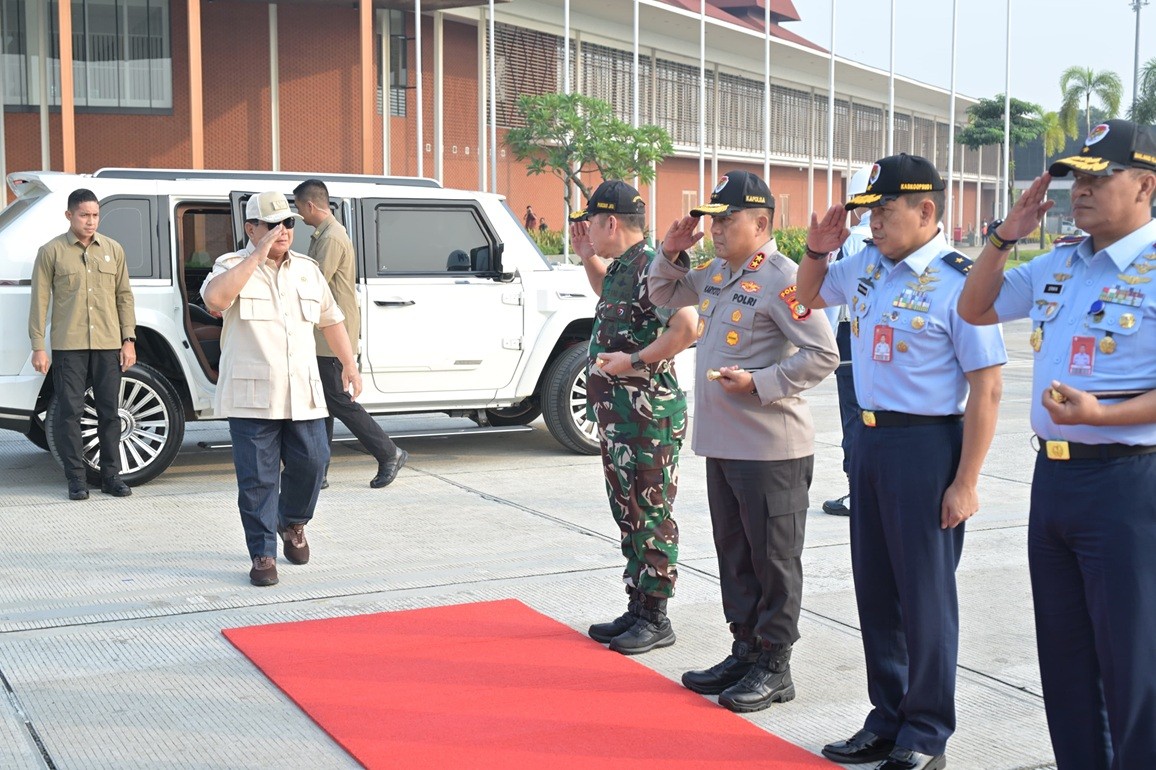 Kunker ke Kalbar, Prabowo Panen Raya dan Lepas Ekspor Jagung Perdana ke Malaysia. (Foto Setpres)