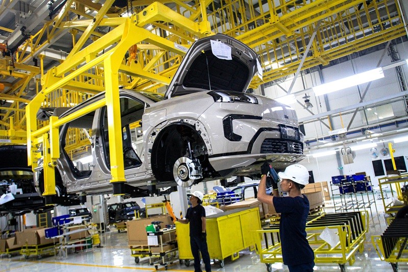 Produsen mobil asal China, GAC AION resmi membuka pabrik pertamanya di Indonesia pada Selasa (10/6/2025).