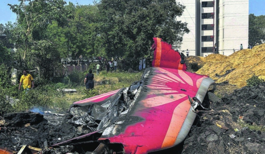 Saham Boeing Anjlok 4,2 Persen usai Kecelakaan Pesawat Air India (FOTO:Laman Hindustian Times)
