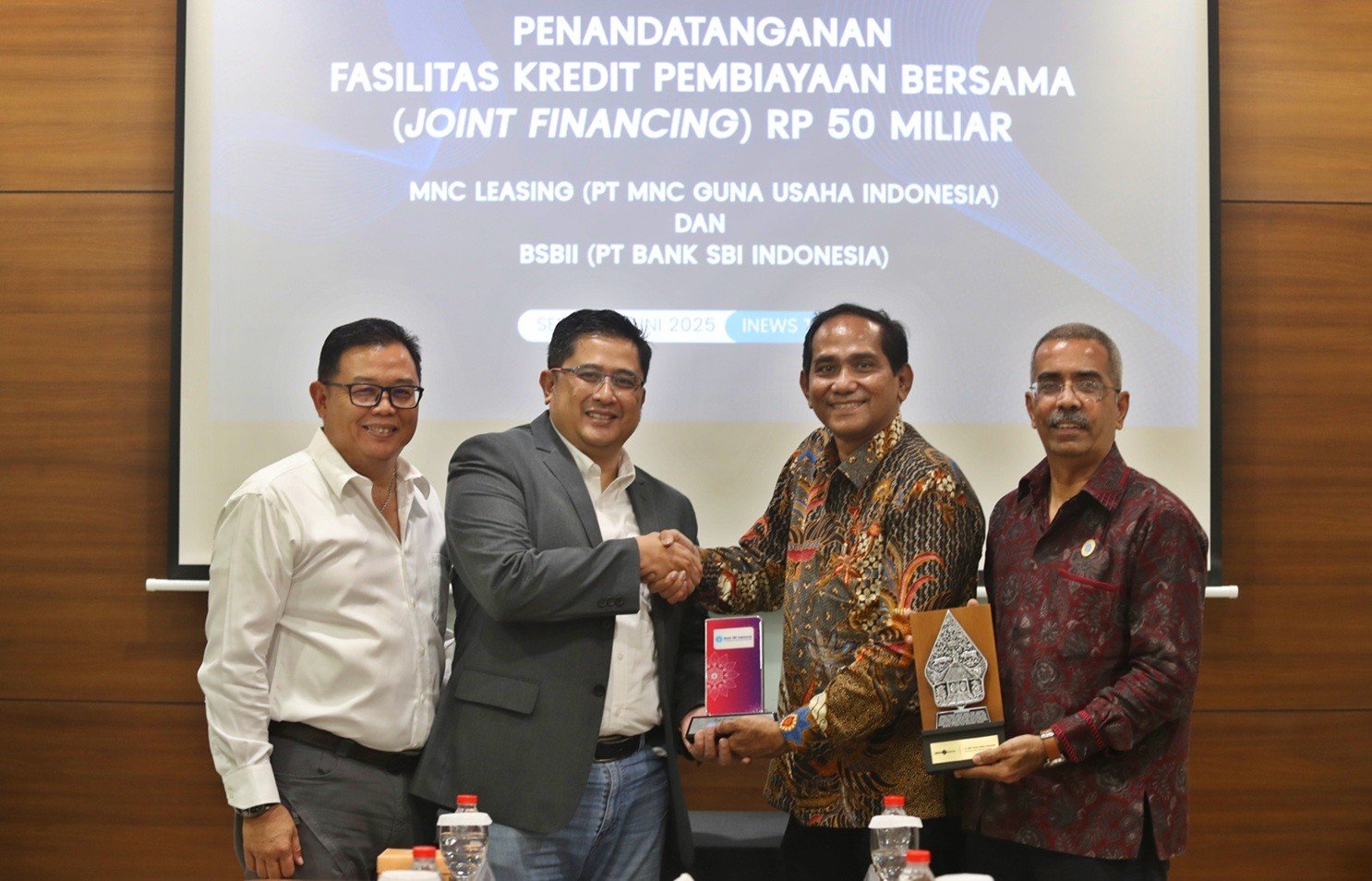 MNC Leasing dan Bank SBI Indonesia Kolaborasi Salurkan Pembiayaan Rp50 Miliar ke Sektor Produktif. (Foto Aziz Indra/IMG)