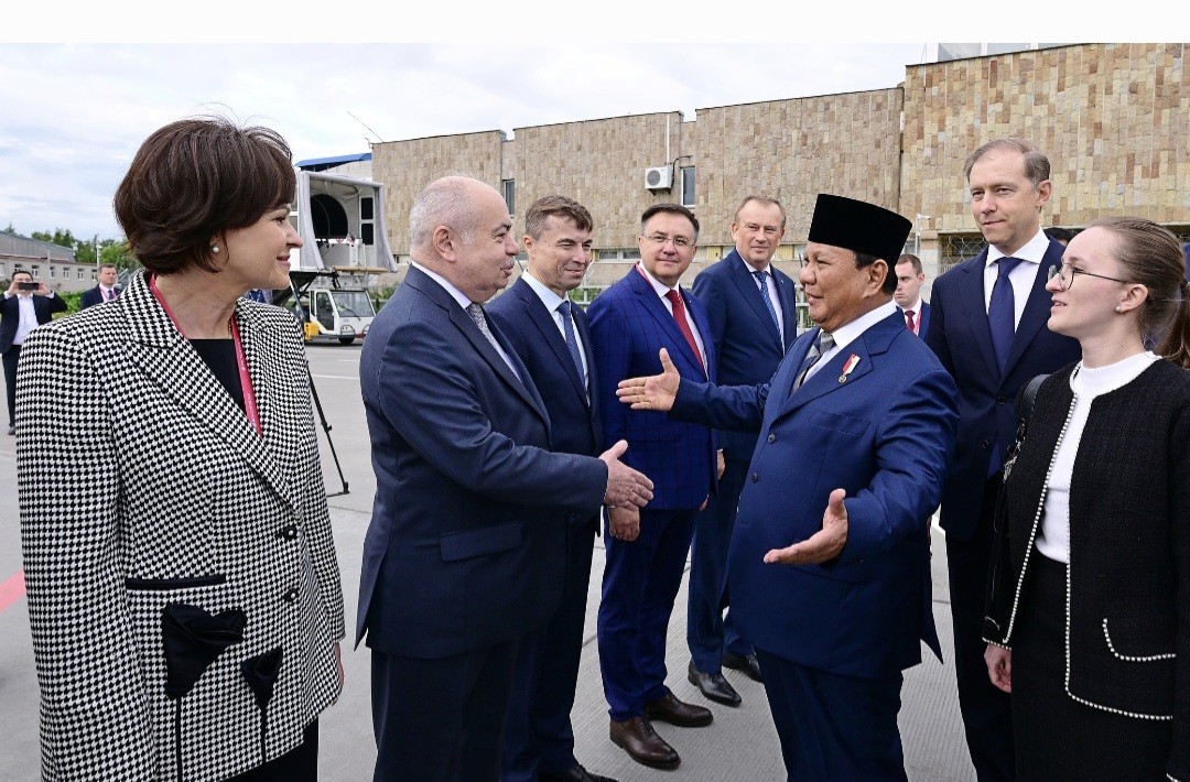 Tiba di St. Petersburg, Prabowo Disambut Hangat Jajaran Kehormatan (FOTO:Biro Pers Sekretariat Kepresidenan/Binti M)