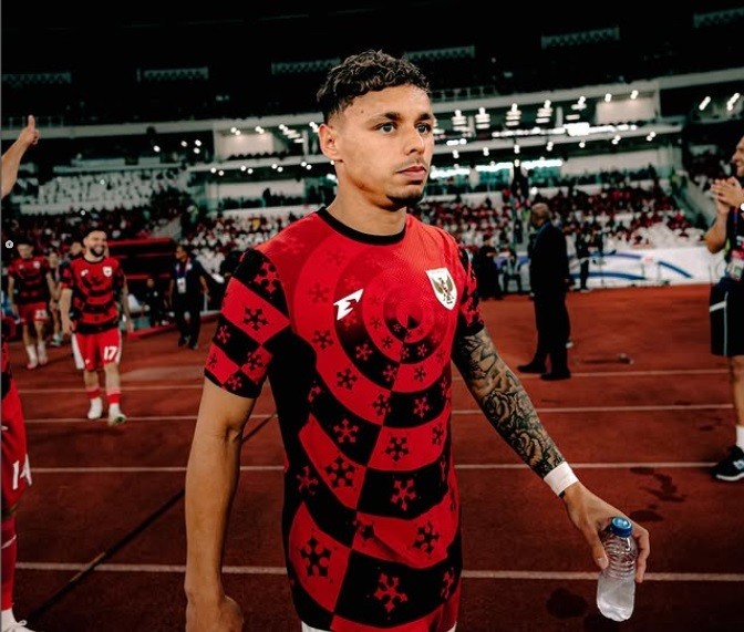 AEK Athens dikabarkan serius ingin merekrut bek Timnas Indonesia Dean James.