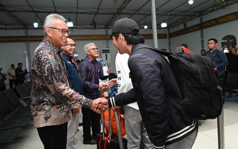 Kloter Pertama WNI yang Dievakuasi dari Iran Tiba di Indonesia. (Foto: Kemlu)