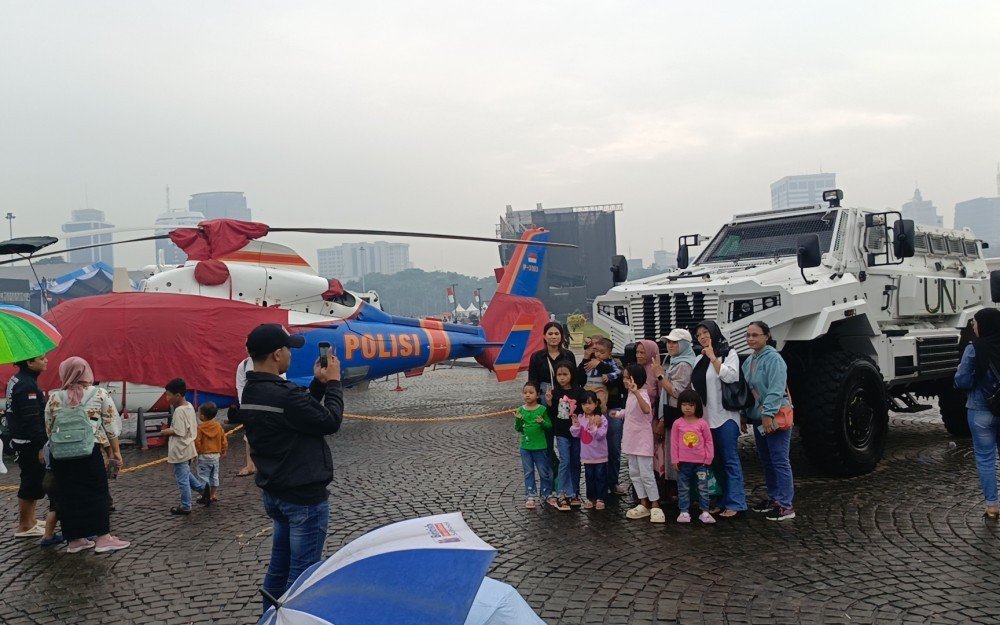 Polisi Imbau Pegawai WFH saat Perayaan Hari Bhayangkara ke-79 di Monas (iNews Media Group)