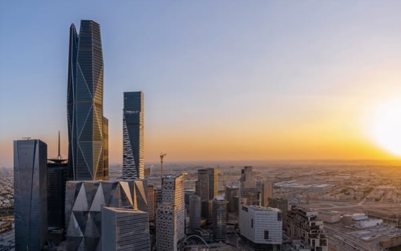 SWF Arab Saudi, Public Investment Fund (PIF) membukukan laba bersih 25,8 miliar Saudi Riyal (SR) atau setara Rp112 triliun pada 2024. (Foto: Dok. Omrania)