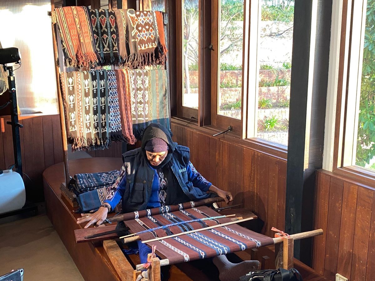 LPEI Dorong Tenun NTT Rambah Pasar Global Lewat Program Desa Devisa dan CPNE. (Foto: Inews Media Group)