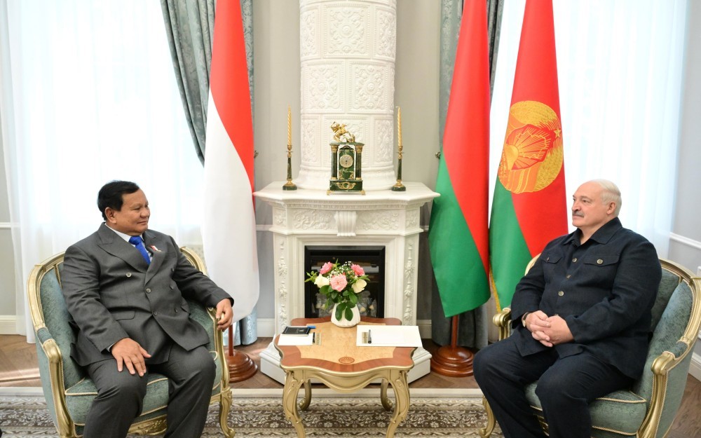 Prabowo Bertemu Presiden Belarus Lukashenko di Minsk, Ini yang Dibahas (Setkab)