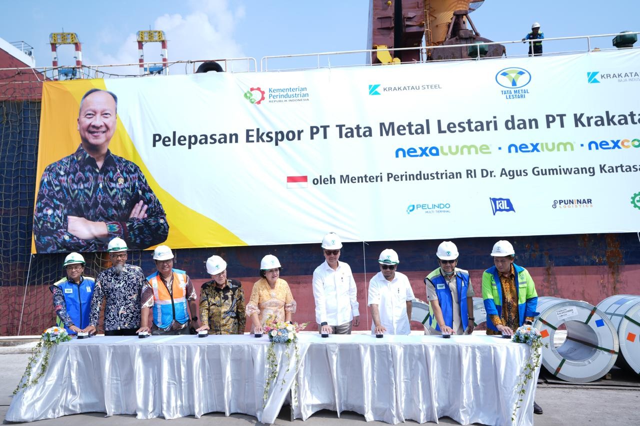 Menperin Lepas Ekspor 10 Ribu Ton Baja Lapis ke AS, Nilainya Rp205,4 Milliar. (Foto: Ferdi Rantung/Inews Media Group)