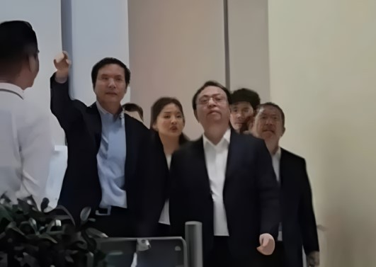 CEO BYD Kunjungi Pabrik Xiaomi Auto, Bakal Luncurkan Mobil Baru? (Foto: Inews Media Group)