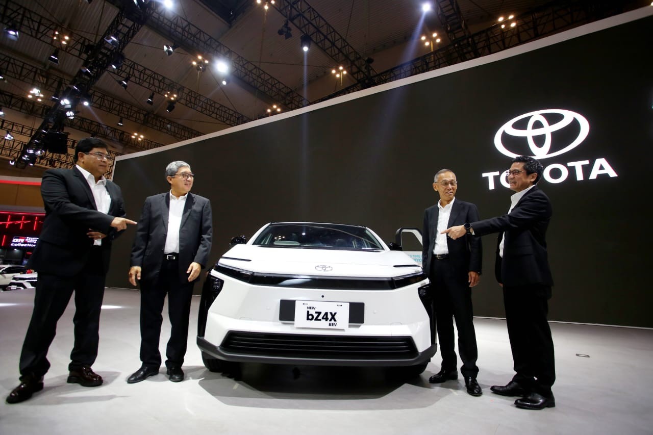 Toyota Luncurkan bZ4X versi Rakitan Lokal, Harga Masih Dirahasiakan (FOTO:Dok Toyota)