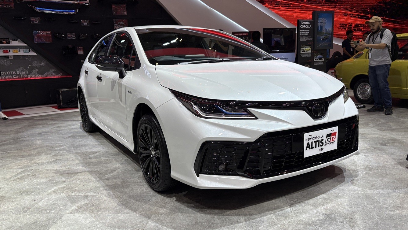 Toyota Corolla Altis Hybrid GR Sport Tampil Perdana di GIIAS 2025. (Foto Fadli R/IMG)