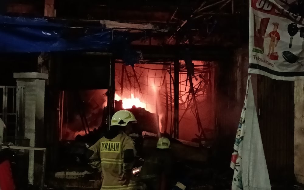 Kerugian Kebakaran Pasar Taman Puring Ditaksir Mencapai Rp30 Miliar (Felldy Utama/iNews Media Group)