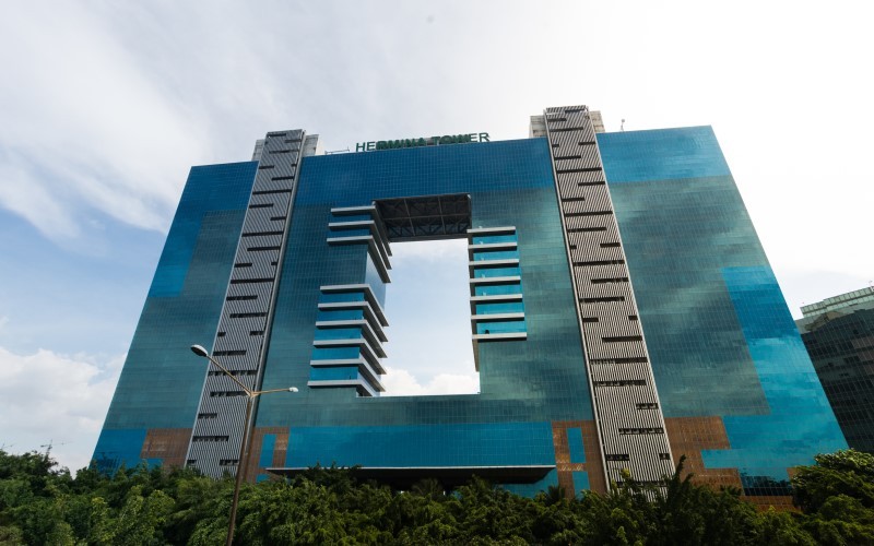 Djarum Group lewat PT Dwimuria Investama Andalan kini menjadi investor strategis di PT Medikaloka Hermina Tbk (HEAL). (Foto: Dok. Hermina)
