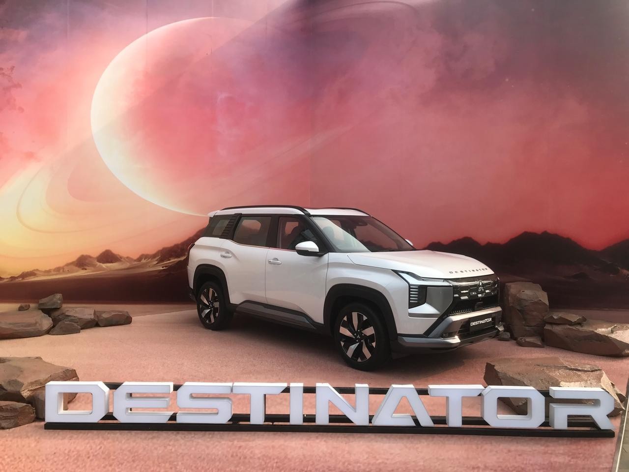 Mitsubishi Raup 4.110 Pemesanan selama GIIAS 2025, Mayoritas dari Model Destinator. (Foto: Inews Media Group)