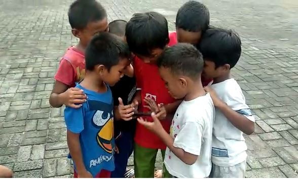 Komdigi Wajibkan Verifikasi Usia di Platform Media Sosial untuk Lindungi Anak. (Foto: Inews Media Group)