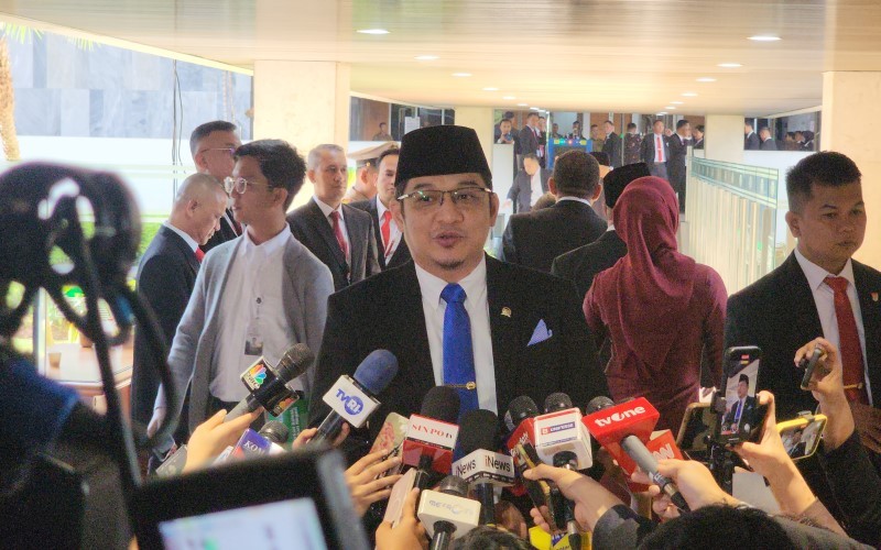 Anggota DPR sekaligus musisi, Sigit Purnomo alias Pasha Ungu buka suara soal polemik pungutan royalti yang dilakukan LMKN. (Foto: iNews