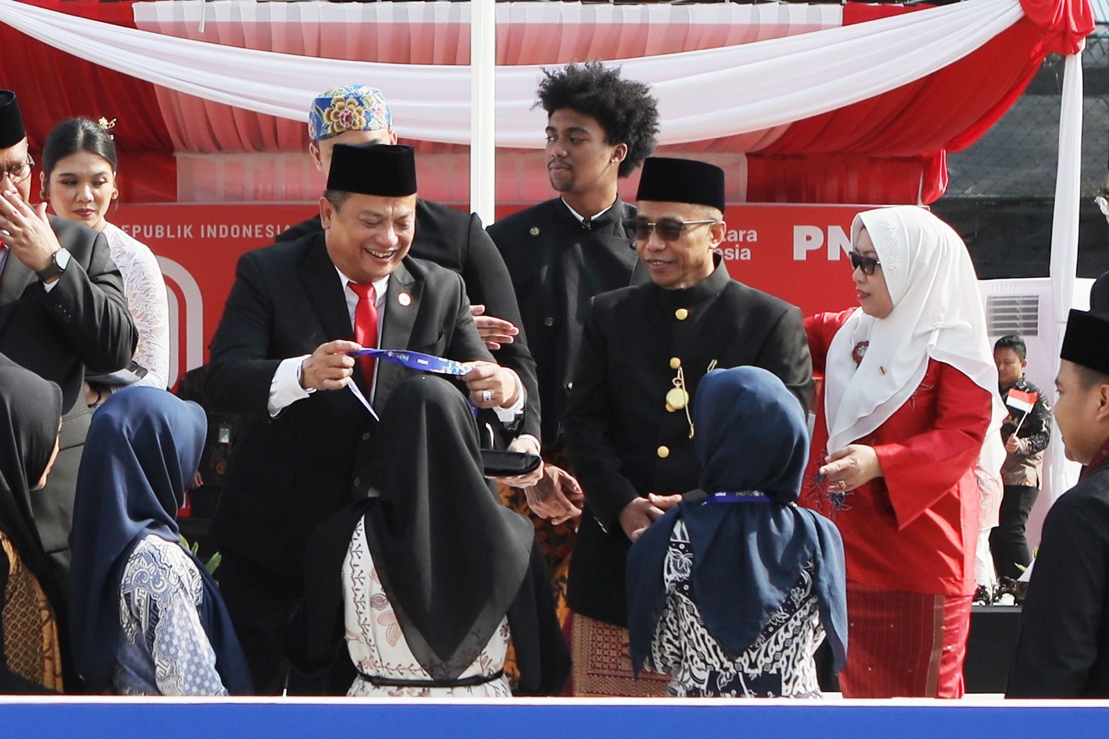 Kebersamaan Menguatkan, Porseni PNM 2025 Ditutup dengan Semangat Merdeka. (Foto Istimewa)