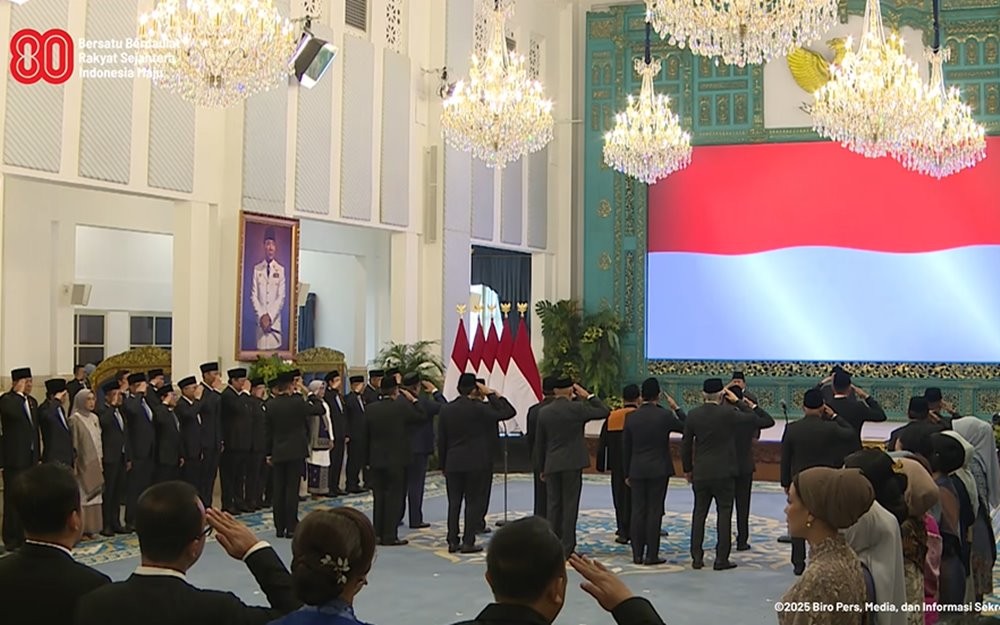 Presiden Prabowo Lantik Kepala dan Wakil Kepala Badan Otorita Pengelola Pantai Utara Jawa (Biro Setpres)
